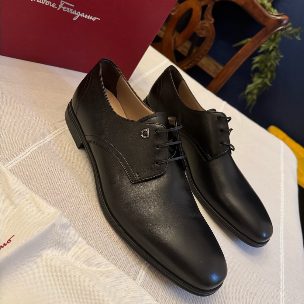 Ferragamo Oxford Men’s Dress Shoe